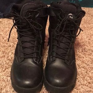 Women’s EMT boots